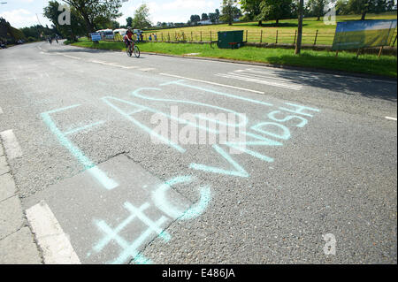 Killinghall Village, North Yorkshire, UK.  5th July 2014. Tour de France, Stage one. Residents in the village of Killinghall get ready for the Tour de France riders to come through on their way to the finish line, 4km away in Harrogate, UK. Credit:  LeedsPRPhoto/Alamy Live News Stock Photo