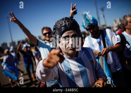 Brasilia, Brazil. 5th July, 2014. An Argentina's fan poses before a quarter-finals match between Argentina and Belgium of 2014 FIFA World Cup in Brasilia, Brazil, on July 5, 2014. © Jhon Paz/Xinhua/Alamy Live News Stock Photo