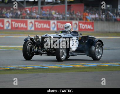 1931 Invicta S Type racing at Le Mans, France, 5th June, 2014. Historic racing cars on track at the Le Mans Classic event in France. Credit:  Matthew Richardson/Alamy Live News Stock Photo