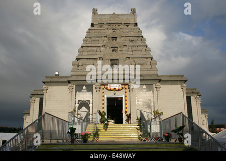 Entrance to New Hindu temple. Hindu Temple Shri Venkateswara (Balaji) in Tividale Birmingham Stock Photo