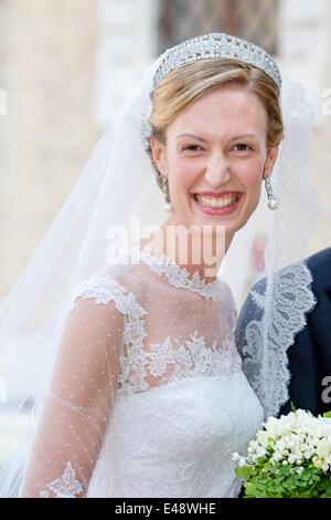 Rome, Italy. 5th July, 2014. Bride Elisabetta Maria Rosboch von Wolkenstein at her wedding with Belgian Prince Amedeo at the Basilica di Santa Maria in Trastevere in Rome, Italy, 5 July 2014. Photo: Patrick van Katwijk -NO WIRE SERVICE-/dpa/Alamy Live News Stock Photo