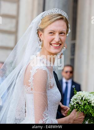 Rome, Italy. 5th July, 2014. Bride Elisabetta Maria Rosboch von Wolkenstein at her wedding with Belgian Prince Amedeo at the Basilica di Santa Maria in Trastevere in Rome, Italy, 5 July 2014. Photo: Patrick van Katwijk -NO WIRE SERVICE-/dpa/Alamy Live News Stock Photo