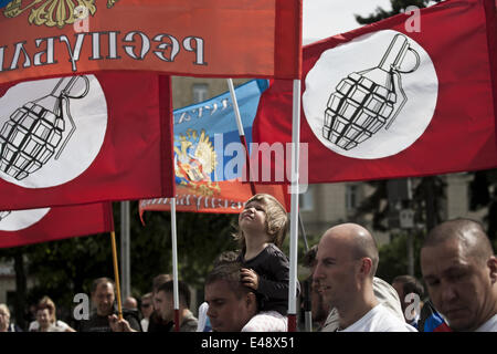 St Petersburg, Russia. 5th July, 2014. Members of the 'Other Russia' opposition party take part during a rally in St Petersburg in support of people in south-eastern Ukraine. Credit:  Valya Egorshin/NurPhoto/ZUMA Wire/Alamy Live News Stock Photo