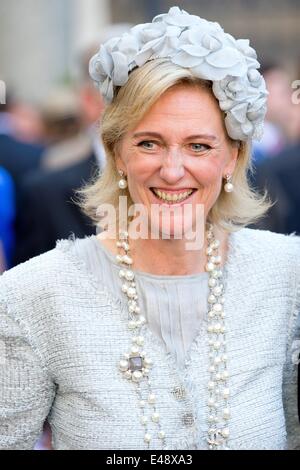 Rome, Italy. 5th July, 2014. Princess Astrid of Belgium arrives for the wedding of her son Prince Amedeo and Lili Rosboch at the Basilica di Santa Maria in Trastevere in Rome, Italy, 5 July 2014. Photo: Patrick van Katwijk - NO WIRE SERVICE -/dpa/Alamy Live News Stock Photo