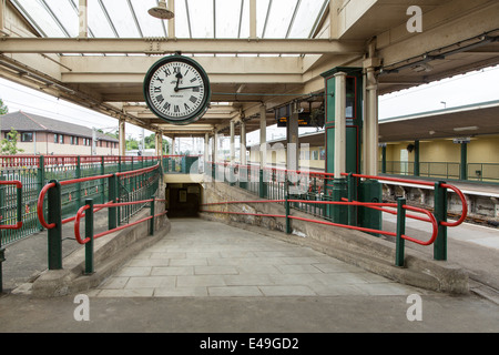 Carnforth Station, Lancashire, showing the famous platform and clock, featured in the film 'Brief Encounter' with Celia Johnson, Trevor Howard, 1945 Stock Photo