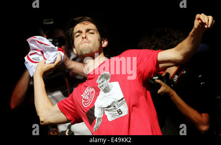 Sao Paulo, Brazil. 6th July, 2014. Brazilian Kaka is presented as player of Sao Paulo FC during a ceremony at Morumbi Stadium, in Sao Paulo, southeastern Brazil, on July 6, 2014. Kaka, who started his career at the club, is on loan from Orlando City until December this year. Stock Photo