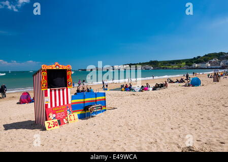 Punch and Judy show on Swanage Beach, Dorset, England, United Kingdom, Europe Stock Photo