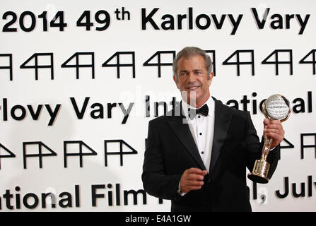 Hollywood actor, director and producer Mel Gibson holds the Crystal Globe for Outstanding Artistic Contribution to World Cinema at the opening of the 49th Karlovy Vary International Film Festival in Karlovy Vary, west Bohemia, on Friday, July 4. (CTK Photo/Pavel Nemecek) Stock Photo