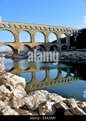 Pont du Gard aqueduct, Nimes, Languedoc-Roussillon, France, Europe Stock Photo