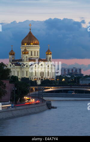 River Moskva and the Cathedral of Christ the Redeemer at night, Moscow, Russia, Europe Stock Photo