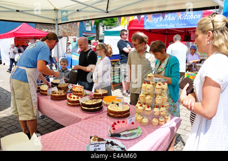 Totnes Good Food Sunday Market, Civic Hall Square, Totnes, South Ham District, Devon, England, United Kingdom Stock Photo