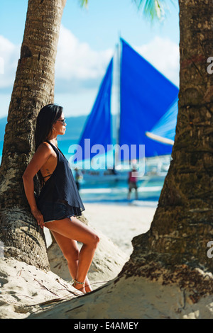 https://l450v.alamy.com/450v/e4amey/south-east-asia-philippines-the-visayas-boracay-island-white-beach-e4amey.jpg