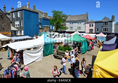 Totnes is a market town in South Devon at the head of the estuary of ...