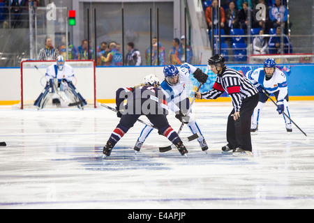 Women's Ice Hockey-USA-FIN at the Olympic Winter Games, Sochi 2014 Stock Photo