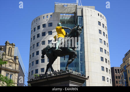 black prince statue city square wearing yellow jersey marking the start of the tour de france in leeds Yorkshire United Kingdom Stock Photo