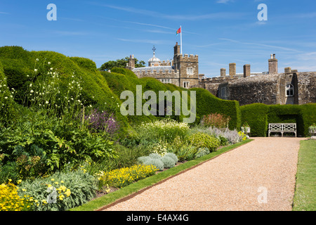 Walmer Castle Official Residence of the Lord Warden of the Cinque Ports ...