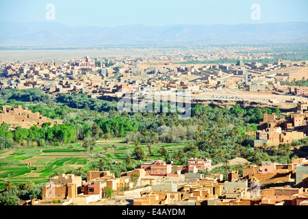 Ait Quaritane,Tinerhir on Wadi,River Todra,Route 703 close to Todra Gorge,Southern Morocco Stock Photo