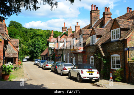 Flint cottages and Stag & Huntsman pub, Hambleden, Buckinghamshire, England, United Kingdom Stock Photo