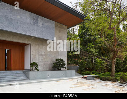 Peirce Hill Private House, Singapore, Singapore. Architect: Kay Ngee Tan Architects, 2014. Partial elevation of main entrance. Stock Photo