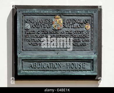 Rochester, Kent, England, UK. Plaque on the Abdication House in the High Street (no 69, now Lloyds Bank) Stock Photo