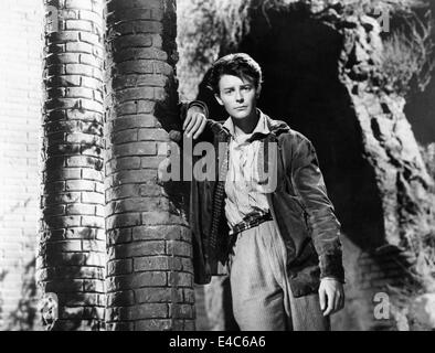 Gerard Philipe, on-set of the Film, 'Beauty and the Devil' (aka La Beaute du Diable), 1950 Stock Photo