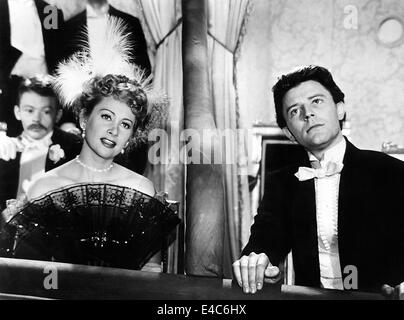 Martine Carol, Gerard Philipe, on-set of the Film, 'Beauties of the Night' (aka Les Belles du Nuit), 1952 Stock Photo