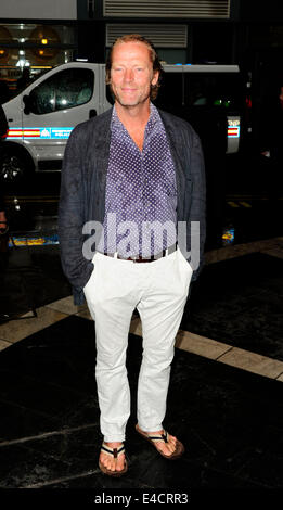 London, UK. 8th July, 2014. Iain Glen attending for The Curious Incident of the Dog in The Night-Time at  The Giegud Theatre  Shaftesbury Avenue London 8th July 2014 Credit:  Peter Phillips/Alamy Live News Stock Photo