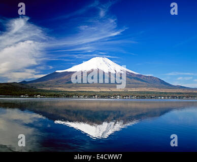 Mount Fuji reflected on Lake Yamanaka, Honshu, Japan Stock Photo