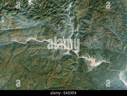 Three Gorges Dam. True colour Landsat satellite image of the Yangtze ...