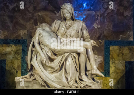 Michelangelo's Pieta in St Peter's Basilica in the Vatican Stock Photo