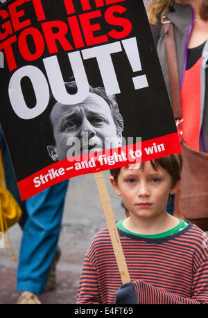London, UK. 10th July, 2014. Many children supported their parents as thousands of striking teachers, government workers and firefighters marched through London in protest against cuts and working conditions. Credit:  Paul Davey/Alamy Live News Stock Photo