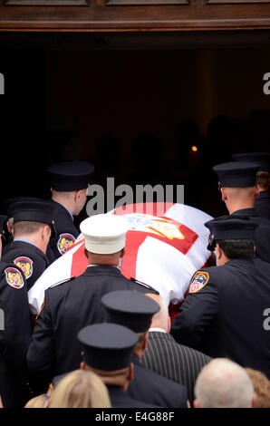 Staten Island, New York, USA. 10th July, 2014. 1000s of Firefighters attend the Funeral of Lt Gordon M. Ambelas L119 at Saint Clares Church on July 10, 2014 in New York, New York. Photo Credit: Michael Glenn / Glenn Images/Alamy Live News Stock Photo