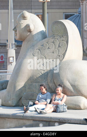 Birmingham, UK. 10th July 2014. People enjoy hot sunny summer weather. Credit:  Graham M. Lawrence/Alamy Live News. Stock Photo