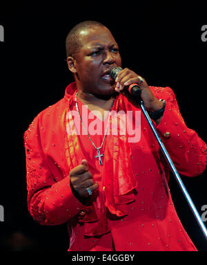 Philadelphia, Pennsylvania, USA. 10th July, 2014. ERIC GRANT of the legendary O'JAYS, performing live at the essence of entertainment at the famous Dell Music Center in Philadelphia Credit:  Ricky Fitchett/ZUMA Wire/Alamy Live News Stock Photo