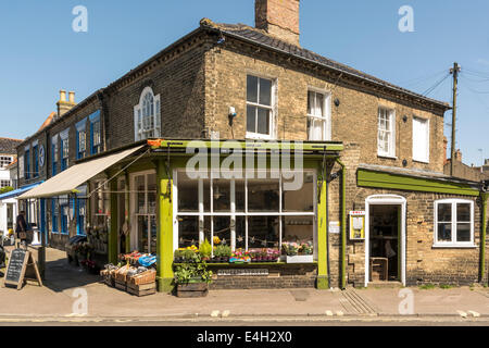 Traditional Greengrocers - Southwold, Suffolk. Stock Photo