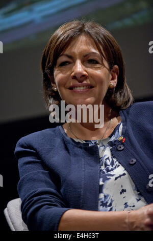 Madrid, Spain. 11th July, 2014. The mayor of Paris Anne Hidalgo, gives a press conference at the French Institute of Madrid '', during his official visit to Madrid, on July 11, 2014. (Photo by Oscar Gonzalez/NurPhoto) © Oscar Gonzalez/NurPhoto/ZUMA Wire/Alamy Live News Stock Photo