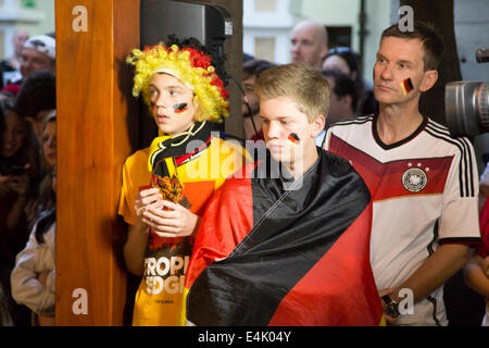 Sao Paulo, Brazil. 13th July, 2014. Germany fans watch the World Cup final match between Argentina and Germany, at the Goethe-Institut Sao Paulo, in Sao Paulo, Brazil. Credit: Andre M. Chang/Alamy Live News Stock Photo