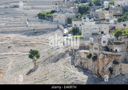 Monolith of Silwan, also known as the Tomb of Pharaoh's daughter is a cuboid rock-cut tomb located in Silwan, Jerusalem[1] datin Stock Photo