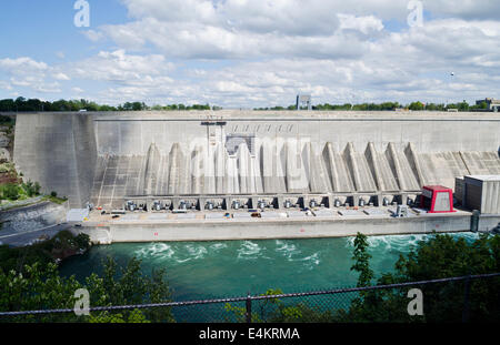 Robert Moses power generating station in Lewiston, New York, USA.  Hydroelectric generating plant Stock Photo