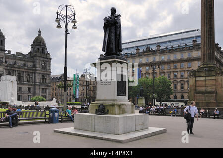 William Gladstone statue in Glasgow's George Square. Stock Photo