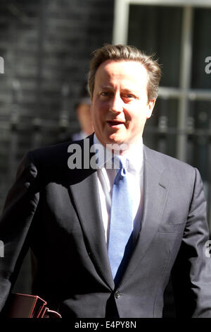 Westminster London, UK. 16th July 2014. Prime Minister David Cameron leaves 10 Downing street for PMQs at the House of Commons a day after announcing his cabinet reshuffle Credit:  amer ghazzal/Alamy Live News Stock Photo