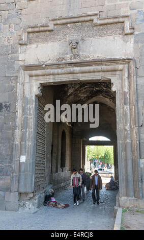 left portal of Urfa Gate,  Diyarbakir citadel, Eastern Anatolia, Turkey Stock Photo