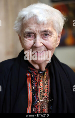 Dr ruth pfau hi-res stock photography and images - Alamy