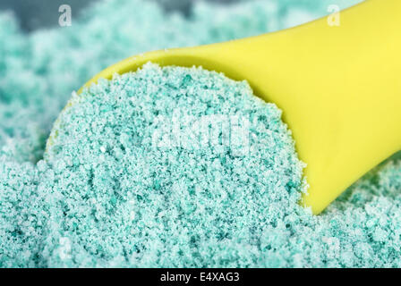 https://l450v.alamy.com/450v/e4xag3/detergent-powder-with-spoon-e4xag3.jpg