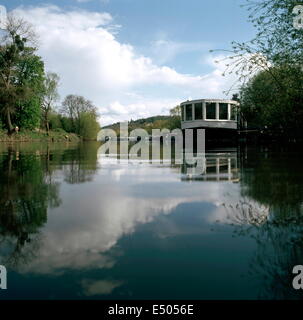 AJAXNETPHOTO. LE PORT MARLY, FRANCE - REFLECTIONS IN THE SEINE. IMPRESSIONIST PAINTERS WORKED NEAR HERE INCLUDING ALFRED SISLEY WHO MADE THE PAINTING 'PAYSAGE DE BOUGIVAL' FROM THE LEFT BANK.. PHOTO:JONATHAN EASTLAND/AJAX Stock Photo