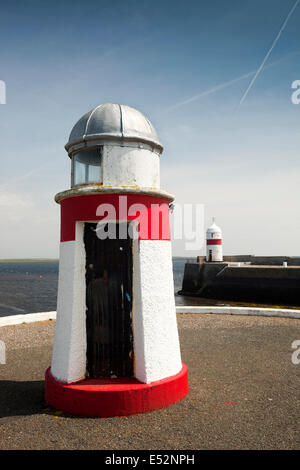 Isle of Man, Castletown, lighthouses at harbour entrance Stock Photo