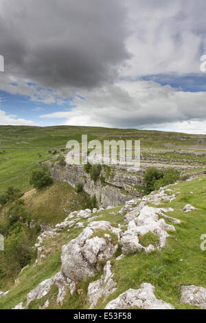 Malham Cove, Yorkshire Dales National Park, North Yorkshire, England, UK Stock Photo