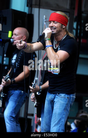 New York, NY, USA. 18th July, 2014. Singer/TV personality Bret Michaels performs during 'FOX & Friends' All American Concert Series outside of FOX Studios on July 18, 2014 in New York City Credit:  dpa picture alliance/Alamy Live News Stock Photo