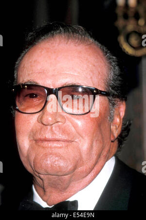 July 19, 2014 - Oklahoma native and U.S. Army veteran JAMES GARNER, a legendary television and movie star, has passed away at the age of 86 at his home in Los Angeles. Garner earned many accolades for his work over the years including two Emmy Awards (15 nominations), an Academy Award nomination for 'Romance, ' a Screen Actors' Guild lifetime achievement award and three Golden Globe Awards (12 nominations).Ê He is survived by his wife Lois and daughter Greta. Pictured - February 7, 2001 - Los Angeles, California, U.S. - James Garner at the Museum OF TV Radio 50th Anniversary Of Hallmark Hall O Stock Photo