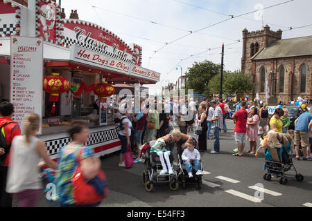 Roadside Diner in Fleetwood, Lancashire, 20th July, 2014. Classic food take-away Cafe at the Festival of Transport. This event took place for the first time on 14 July 1985, in the town centre.    Last year saw 70,000 visitors come to Fleetwood for this glorious family fun day. Stock Photo